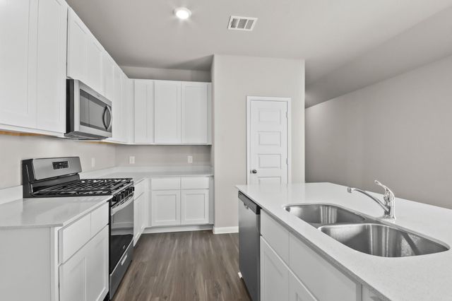 13769 Sunshine Peak Drive, Willis, TX 77318