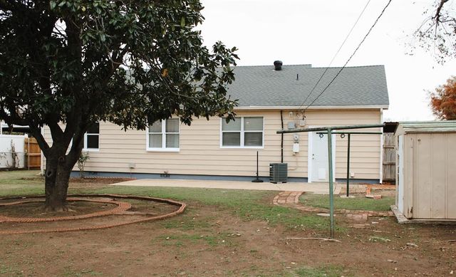 1305 S Reno Avenue, El Reno, OK 73036