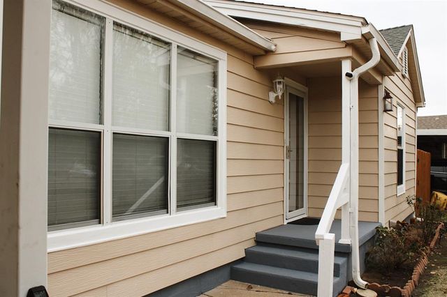 1305 S Reno Avenue, El Reno, OK 73036