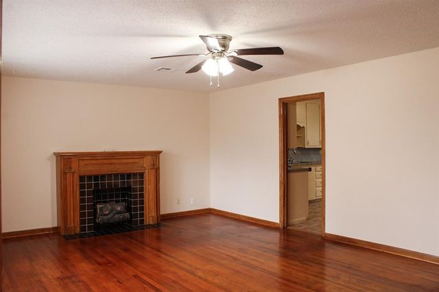 1305 S Reno Avenue, El Reno, OK 73036