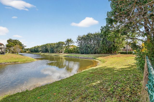 1856 Capeside Circle, Wellington, FL 33414