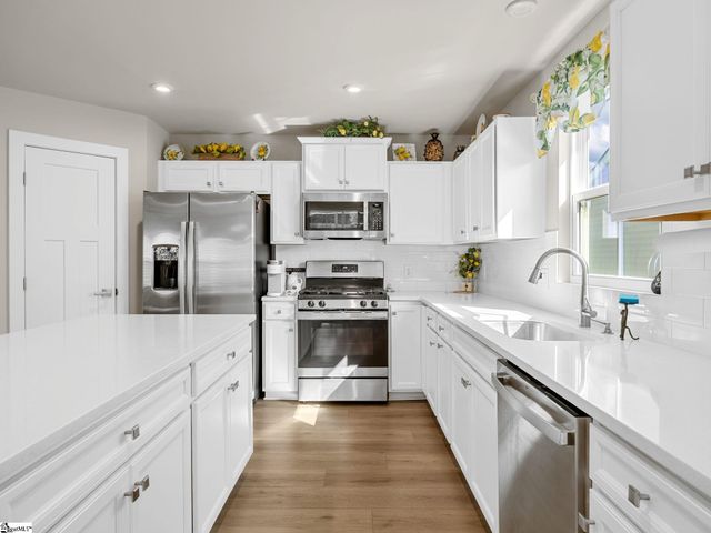 1209 Eutaw Springs Drive, Woodruff, SC 29388