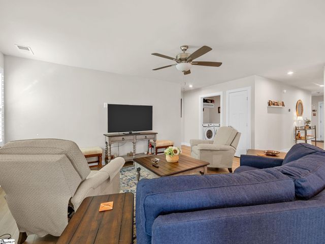 1209 Eutaw Springs Drive, Woodruff, SC 29388