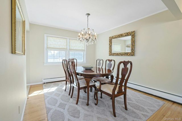 12 Greenwood Lane, Valhalla, NY 10595