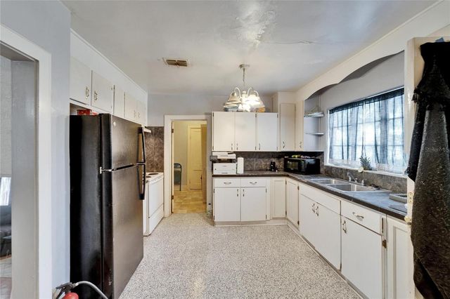 2606 N BOULEVARD, Tampa, FL 33602