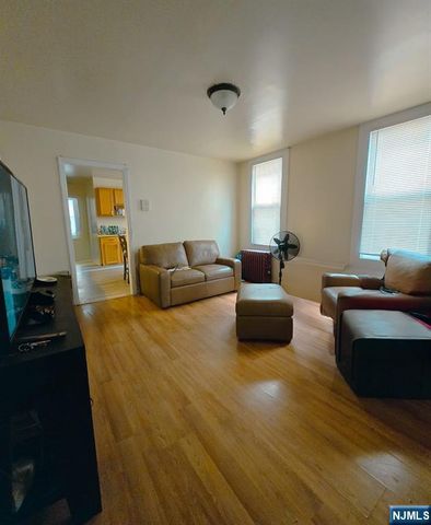 458-460 Leslie Street, Newark, NJ 07112