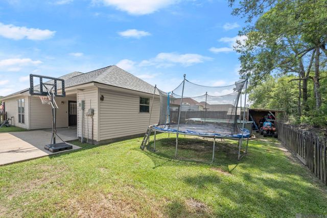 12242 Creekside Ave, Walker, LA 70785