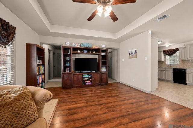 12242 Creekside Ave, Walker, LA 70785