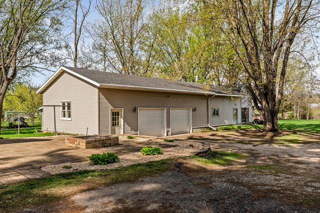 17385 N Main STREET, Galesville, WI 54630