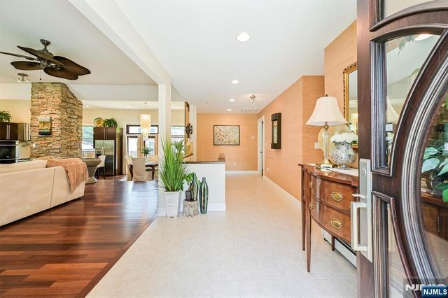 22 Center Street, Closter, NJ 07624
