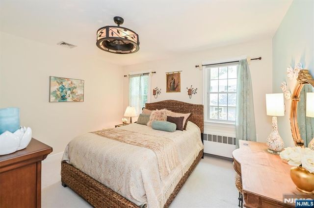 22 Center Street, Closter, NJ 07624