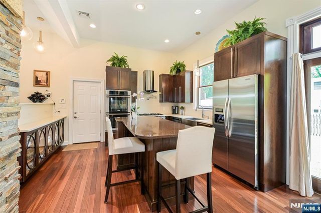 22 Center Street, Closter, NJ 07624