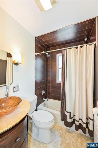 22 Center Street, Closter, NJ 07624