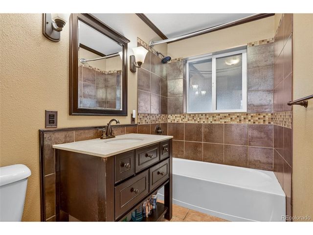 6685 Upham St, Arvada, CO 80003