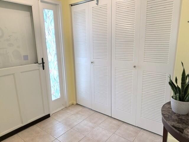 1216 S S Lakes End Drive Apt D, Fort Pierce, FL 34982