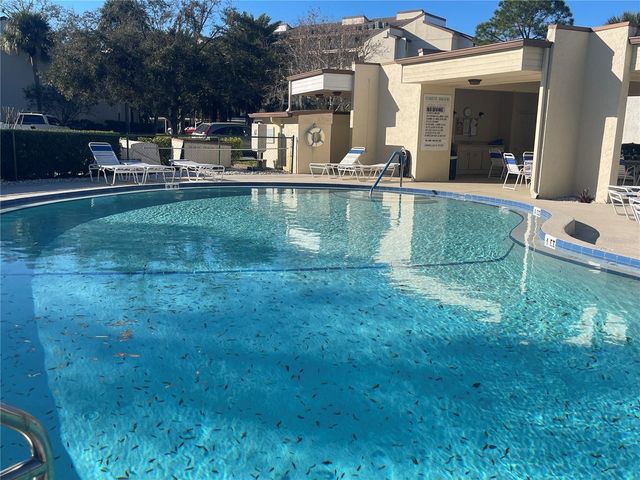 700 STARKEY ROAD 1525, Largo, FL 33771