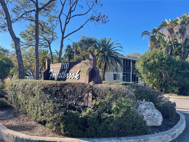 700 STARKEY ROAD 1525, Largo, FL 33771