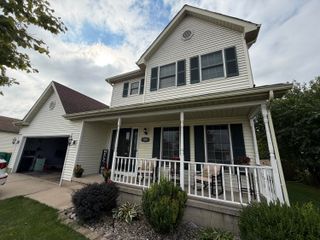 925 W 89th Place, Merrillville, IN 46410