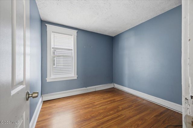 21 Hawk Street, Schenectady, NY 12307
