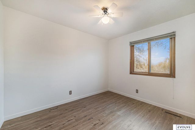 11801 S 27th Street, Bellevue, NE 68123