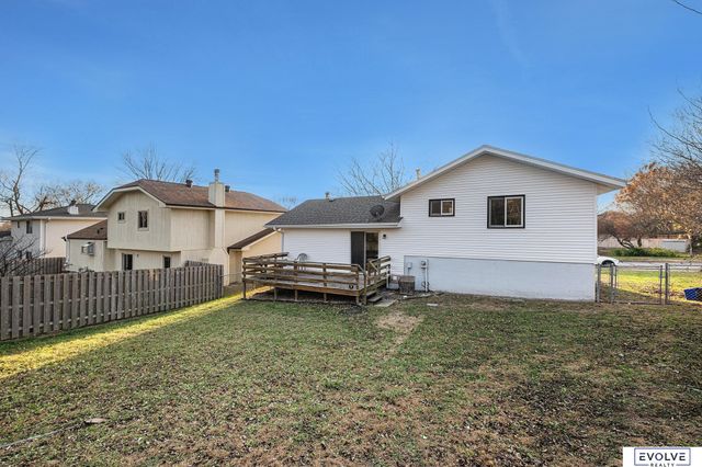 11801 S 27th Street, Bellevue, NE 68123