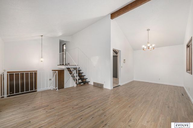 11801 S 27th Street, Bellevue, NE 68123