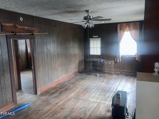 144 Huckleberry Lane, Duffield, VA 24244