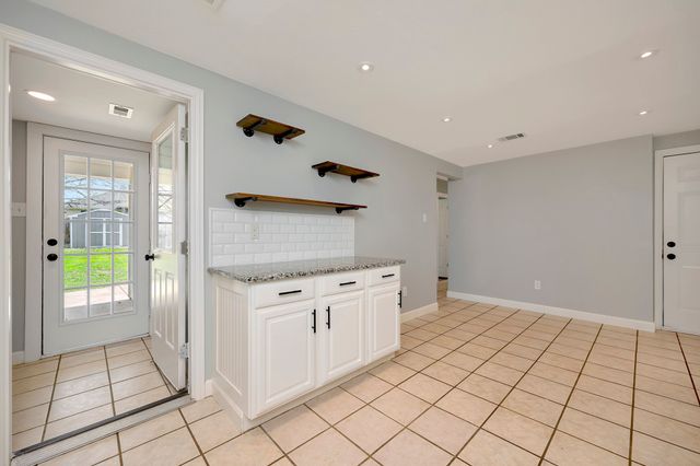 1619 Merritt Drive, Mansfield, TX 76063