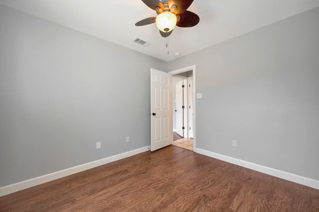 1619 Merritt Drive, Mansfield, TX 76063