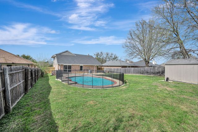 1619 Merritt Drive, Mansfield, TX 76063