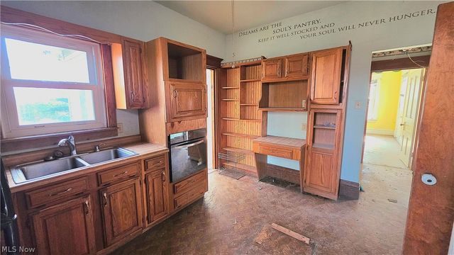 614 Cutler Street, Marietta, OH 45750