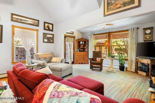 560 W CENTER Street, Chino Valley, AZ 86323