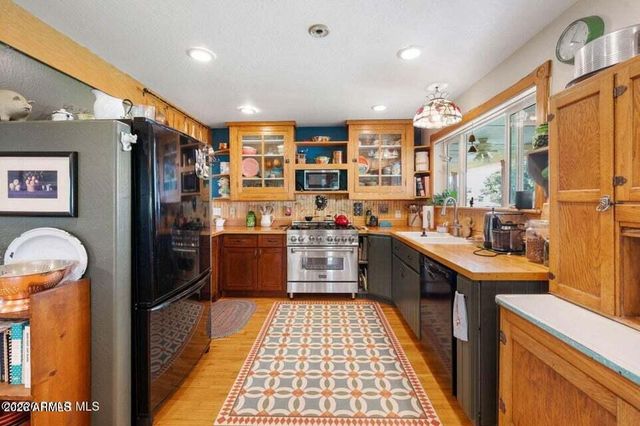 560 W CENTER Street, Chino Valley, AZ 86323