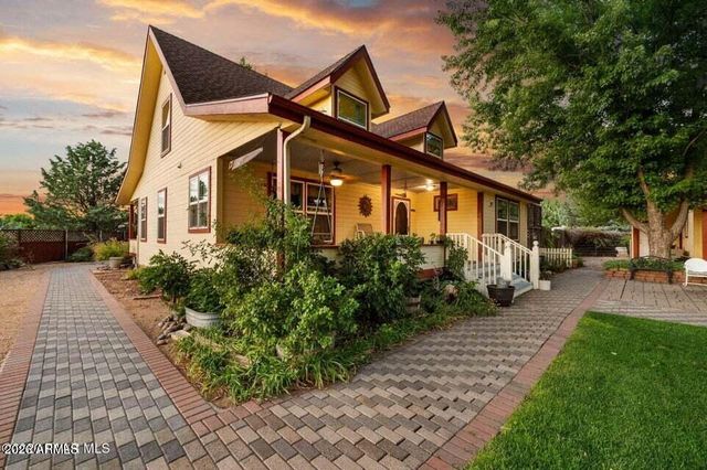 560 W CENTER Street, Chino Valley, AZ 86323