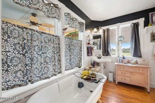 560 W CENTER Street, Chino Valley, AZ 86323