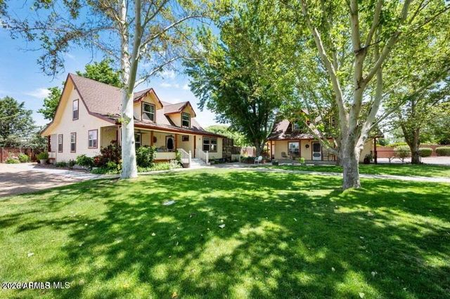 560 W CENTER Street, Chino Valley, AZ 86323