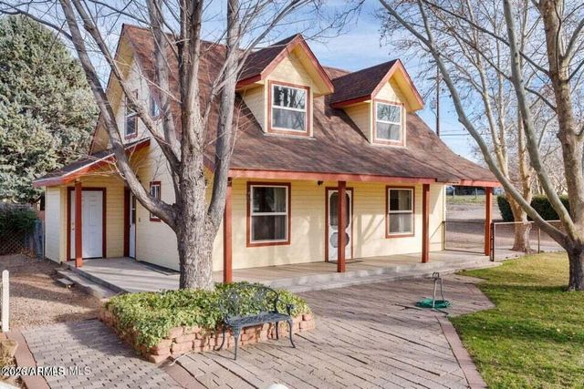 560 W CENTER Street, Chino Valley, AZ 86323