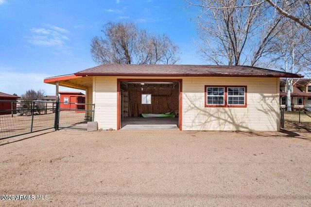 560 W CENTER Street, Chino Valley, AZ 86323