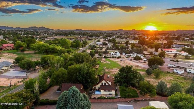 560 W CENTER Street, Chino Valley, AZ 86323