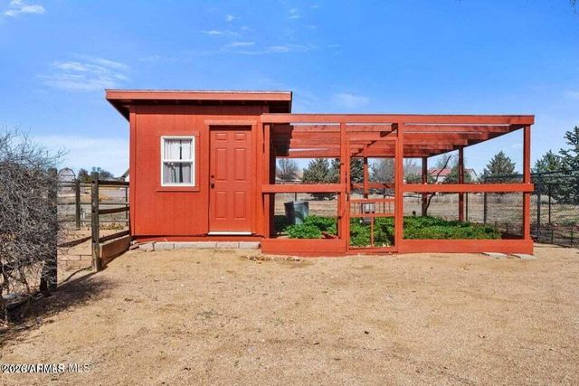 560 W CENTER Street, Chino Valley, AZ 86323