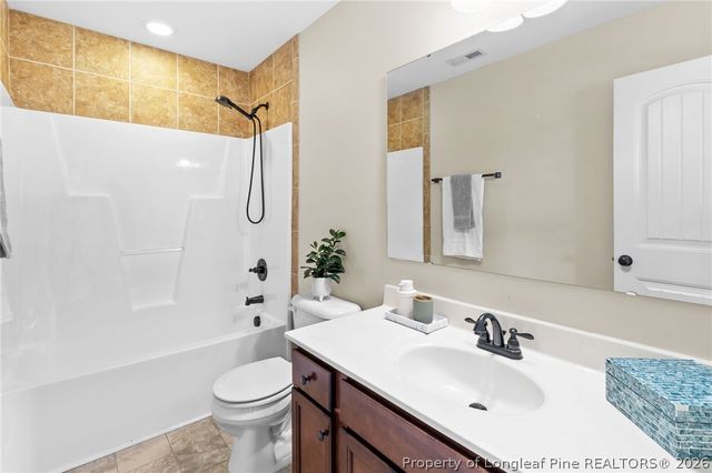 141 Angel Oak Drive, Bunnlevel, NC 28323