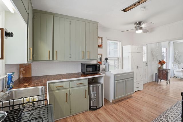 1237 Fuller Avenue NE, Grand Rapids, MI 49505