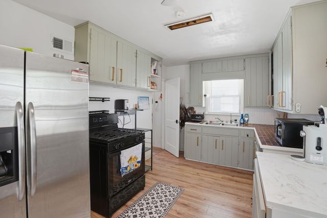 1237 Fuller Avenue NE, Grand Rapids, MI 49505
