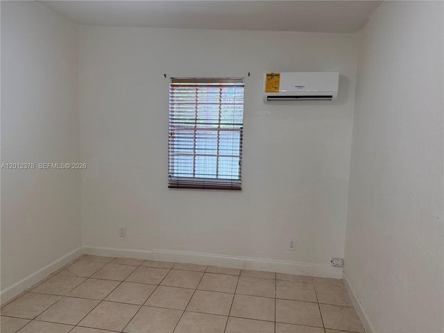 3620 NW 19th St 3, Miami, FL 33125