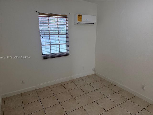 3620 NW 19th St 3, Miami, FL 33125