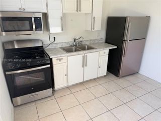 3620 NW 19th St 3, Miami, FL 33125