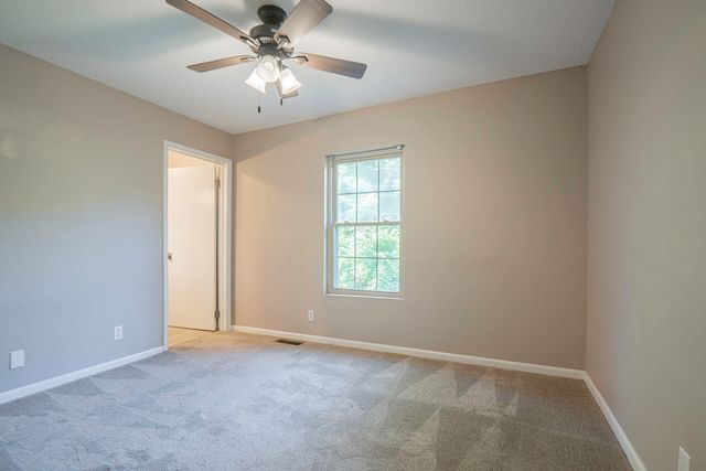 309 W Crest Road, Rossville, GA 30741