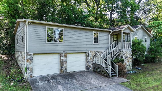 309 W Crest Road, Rossville, GA 30741