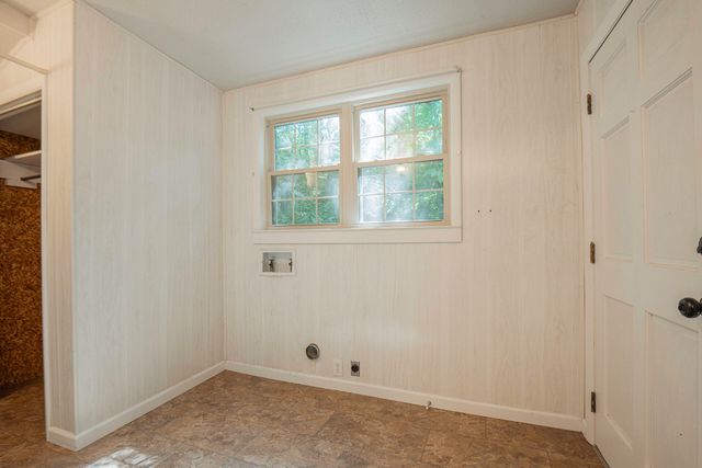 309 W Crest Road, Rossville, GA 30741