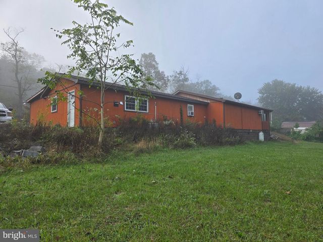 3165 SPRINGFIELD PIKE, Springfield, WV 26763